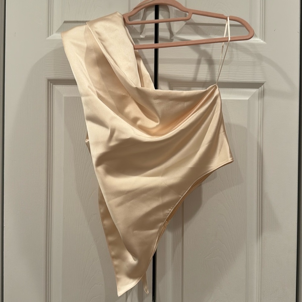 Zara Small (2-4) One Shoulder Top. Never worn. Tags still on.
